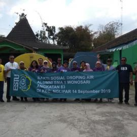 Dropping Tangki Air Bersih Alumni SMA 1 Wonosari '83 Bantu Masyarakat Desa Pengkol
